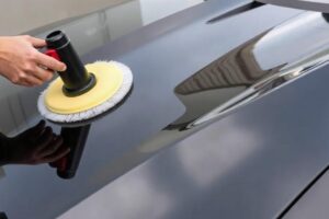 Полировка чёрного автомобиля: особенности и сложности, которые нужно учитывать