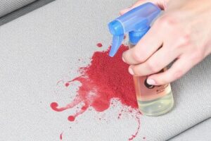 Удаление пятен с ткани салона: практическое руководство для аккуратных водителей