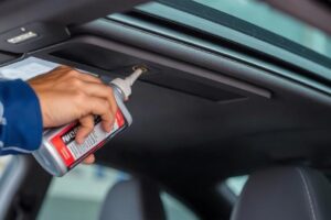 Смазка механизма люка автомобиля: как вернуть плавность хода и тишину