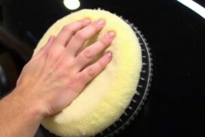 Полировка автомобиля своими руками пошаговое руководство: как вернуть блеск лакокрасочному покрытию