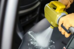 Экстракторная химчистка салона: что это и зачем нужна глубокая чистка