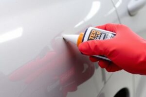 Как правильно нанести силант для длительной защиты кузова: практическое руководство